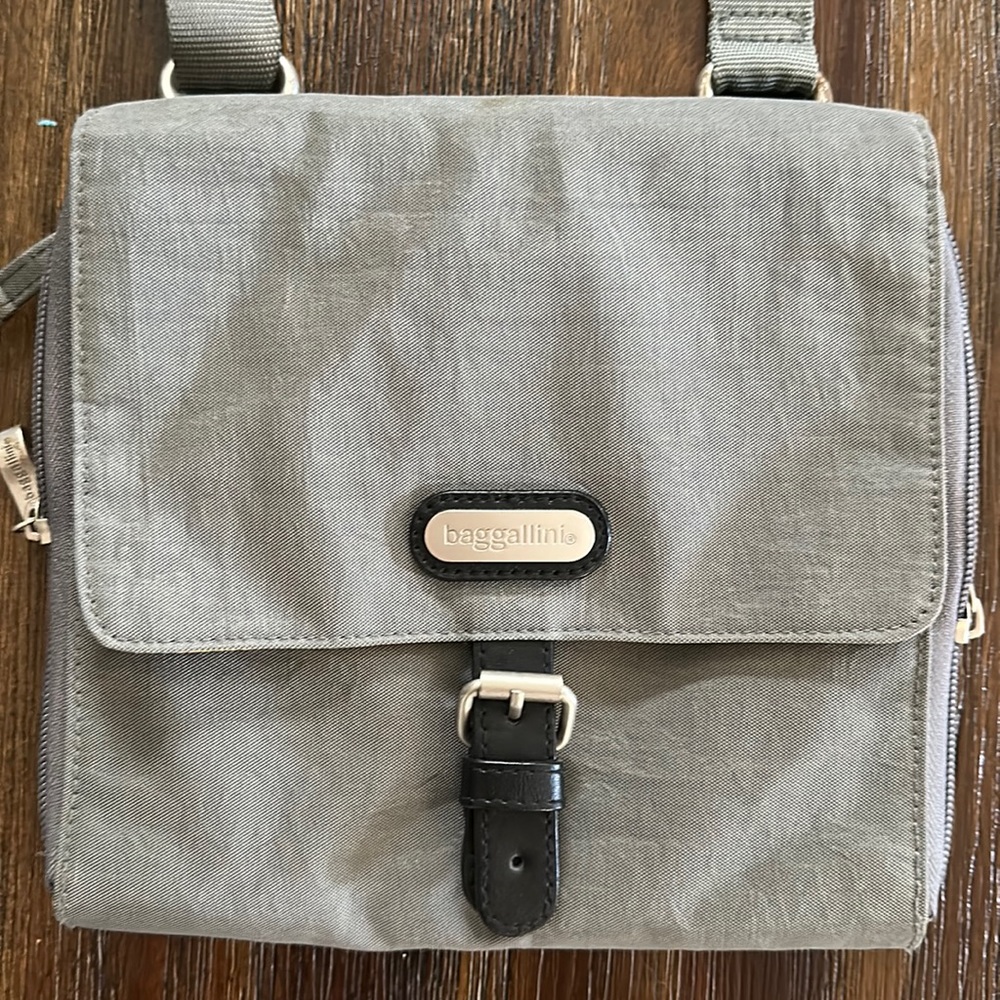 Crossbody bag